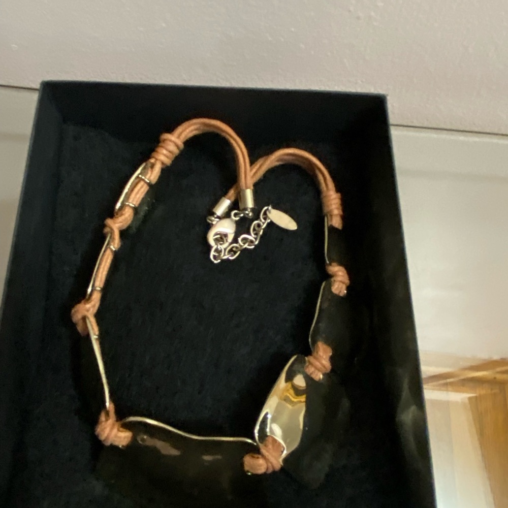 Necklace - Picture 2 of 3